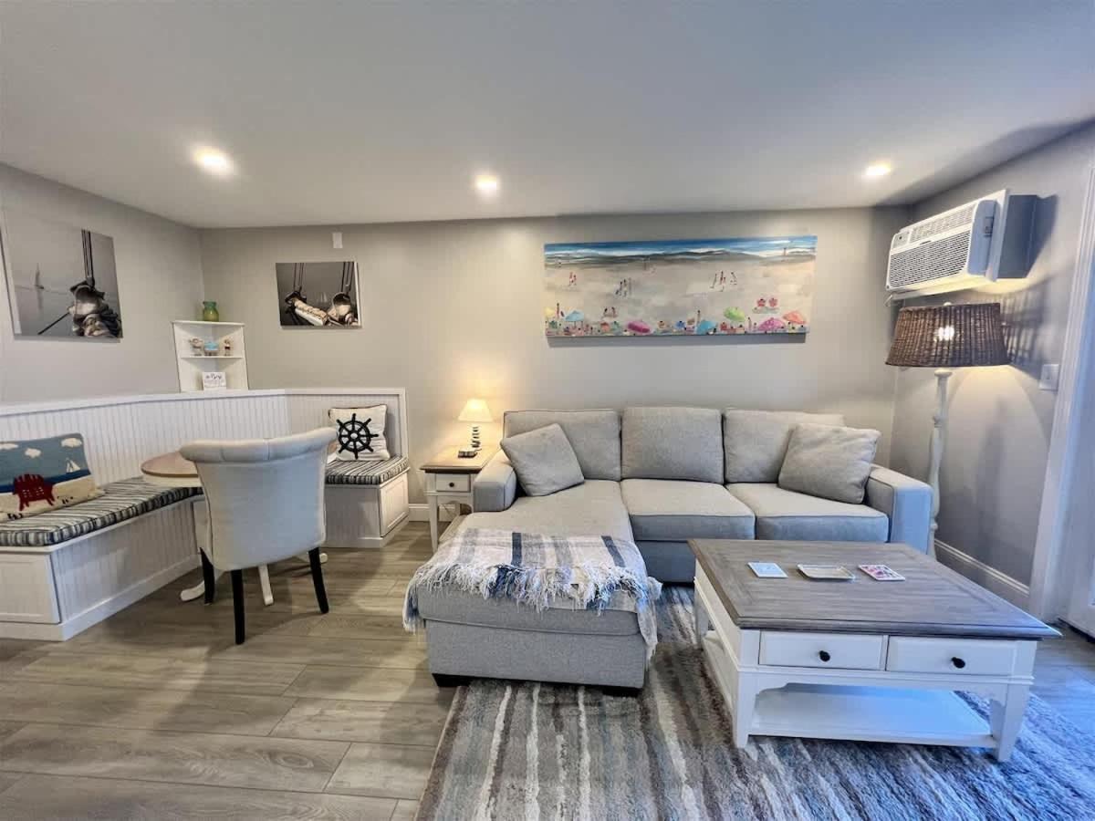 Updated Ocean Towers Condo In Оганквіт Екстер'єр фото